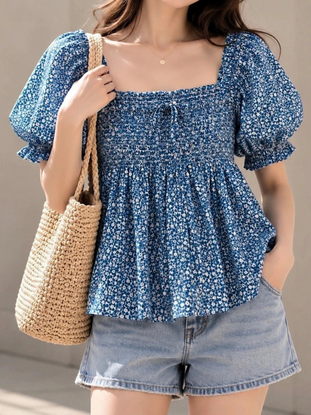 Nicole Mary Floral Puff Sleeve Blouse in Blue & White Size Medium